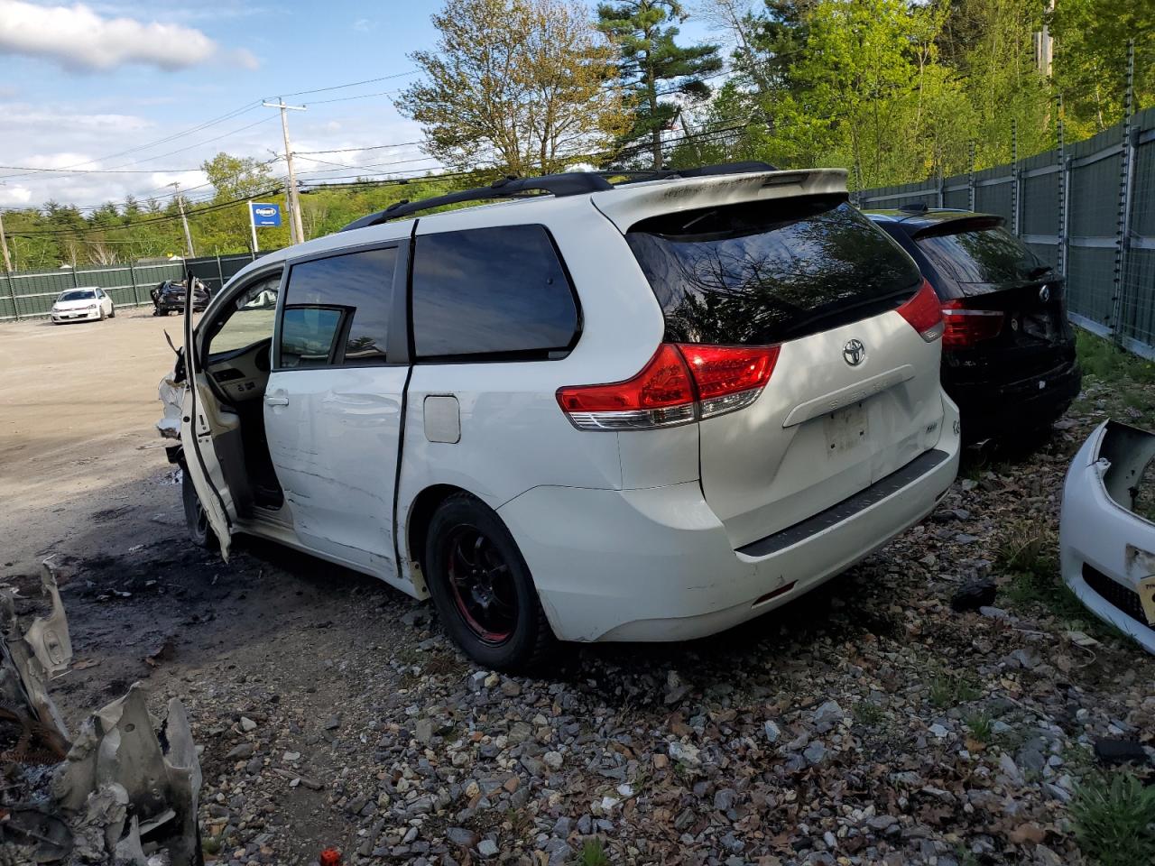 Photo 1 VIN: 5TDYK3DC4CS227826 - TOYOTA SIENNA 