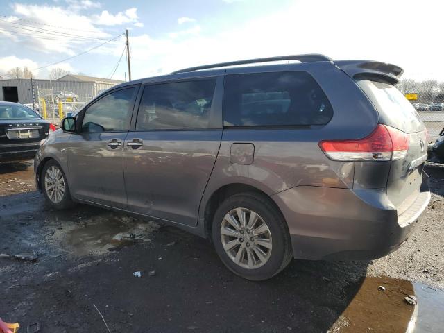 Photo 1 VIN: 5TDYK3DC4CS234467 - TOYOTA SIENNA XLE 