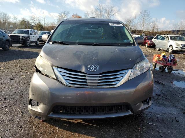 Photo 4 VIN: 5TDYK3DC4CS234467 - TOYOTA SIENNA XLE 