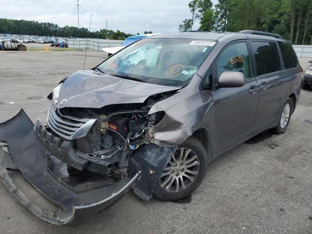 Photo 1 VIN: 5TDYK3DC4CS236414 - TOYOTA SIENNA XLE 