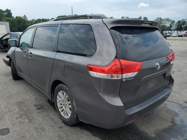 Photo 2 VIN: 5TDYK3DC4CS236414 - TOYOTA SIENNA XLE 