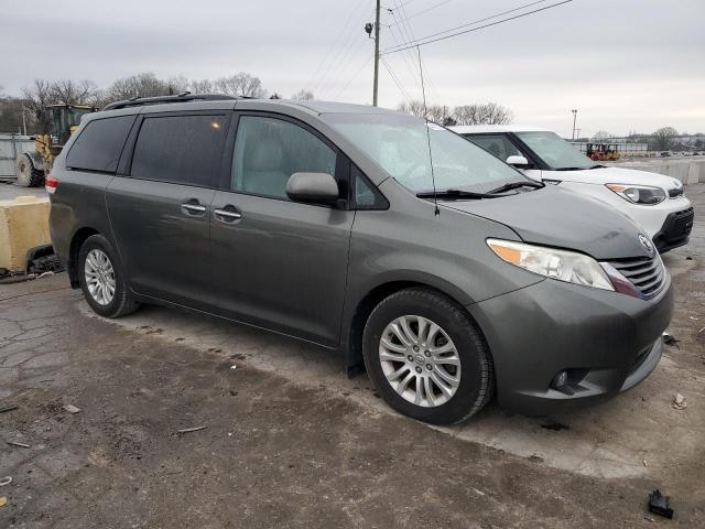 Photo 3 VIN: 5TDYK3DC4CS247168 - TOYOTA SIENNA XLE 