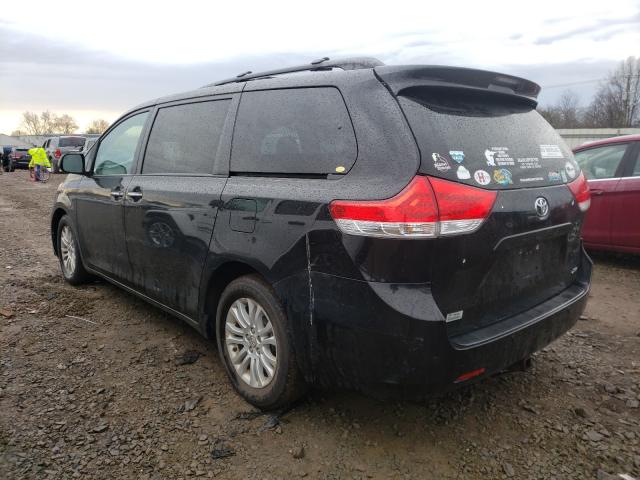 Photo 2 VIN: 5TDYK3DC4CS255951 - TOYOTA SIENNA XLE 