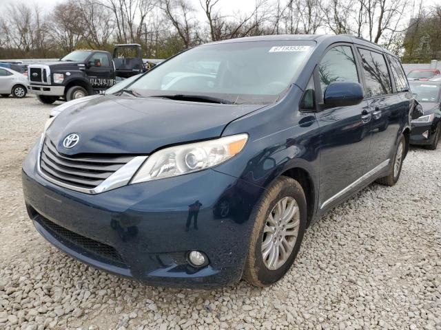 Photo 1 VIN: 5TDYK3DC4CS262267 - TOYOTA SIENNA XLE 