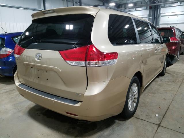 Photo 3 VIN: 5TDYK3DC4CS278534 - TOYOTA SIENNA XLE 