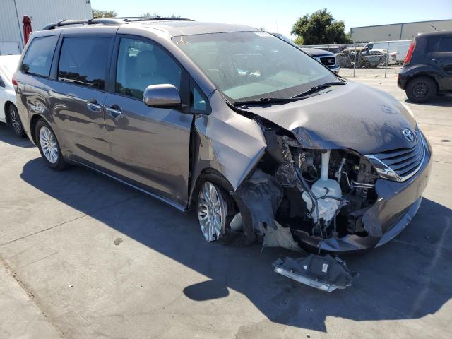 Photo 3 VIN: 5TDYK3DC4DS294198 - TOYOTA SIENNA XLE 