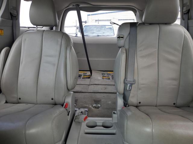 Photo 9 VIN: 5TDYK3DC4DS306902 - TOYOTA SIENNA XLE 