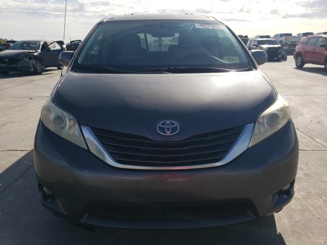 Photo 4 VIN: 5TDYK3DC4DS329645 - TOYOTA SIENNA XLE 