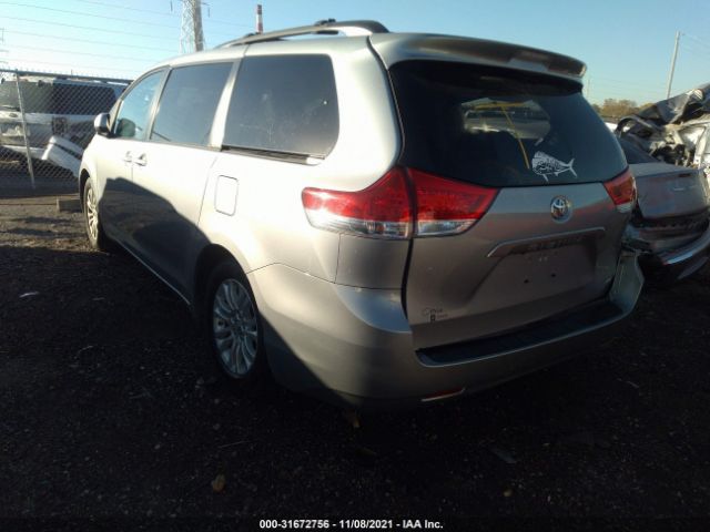 Photo 2 VIN: 5TDYK3DC4DS350480 - TOYOTA SIENNA 