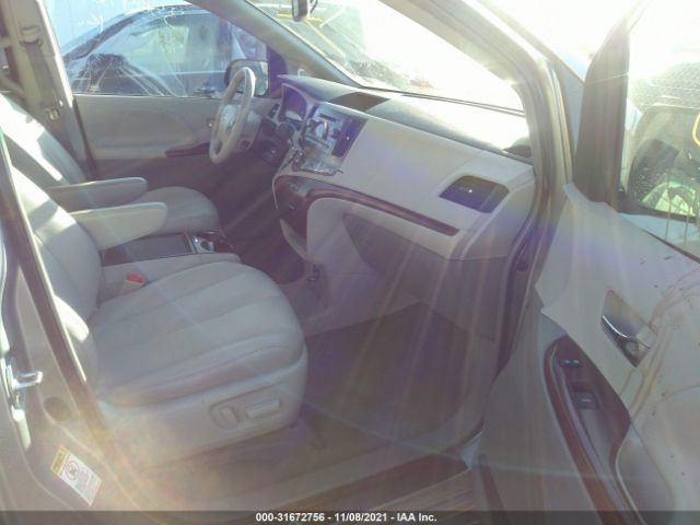 Photo 4 VIN: 5TDYK3DC4DS350480 - TOYOTA SIENNA 