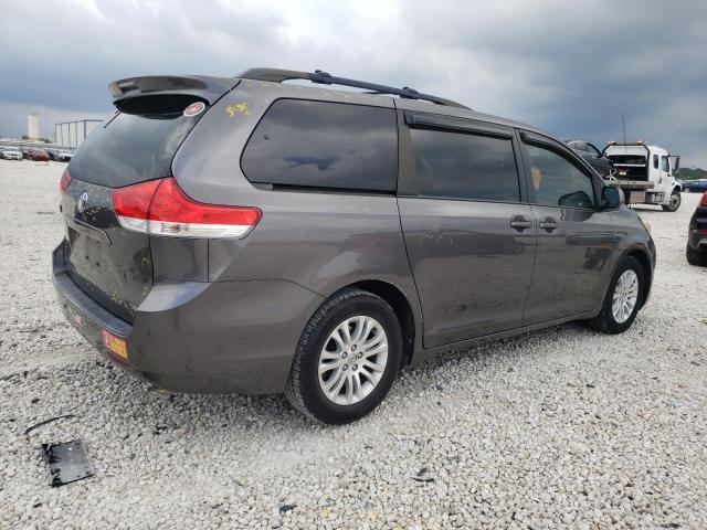 Photo 2 VIN: 5TDYK3DC4DS364850 - TOYOTA SIENNA XLE 