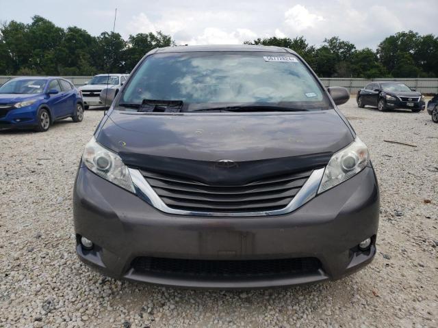 Photo 4 VIN: 5TDYK3DC4DS364850 - TOYOTA SIENNA XLE 