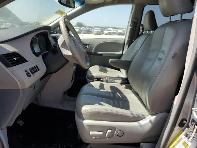 Photo 6 VIN: 5TDYK3DC4DS372916 - TOYOTA SIENNA XLE 