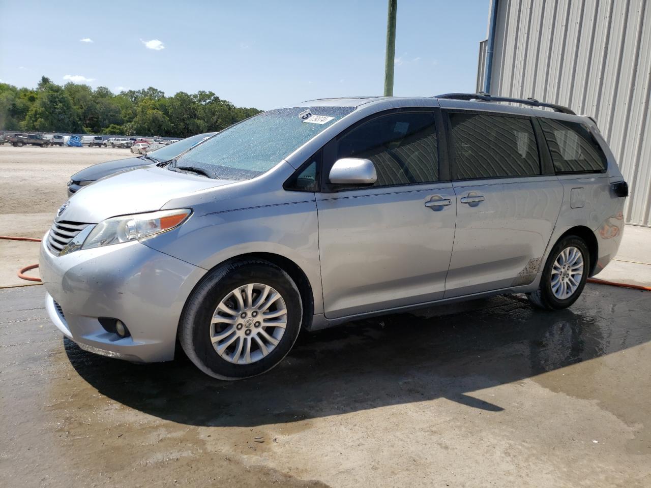 Photo 0 VIN: 5TDYK3DC4DS380384 - TOYOTA SIENNA 