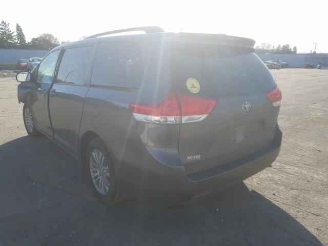 Photo 2 VIN: 5TDYK3DC4DS387772 - TOYOTA SIENNA XLE 