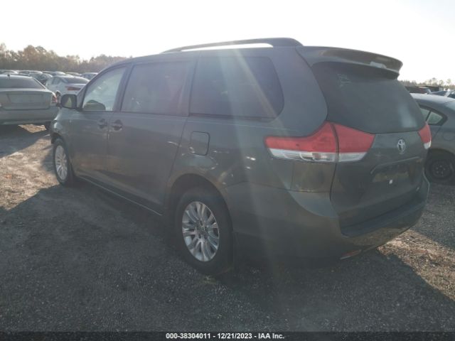 Photo 2 VIN: 5TDYK3DC4DS393409 - TOYOTA SIENNA 