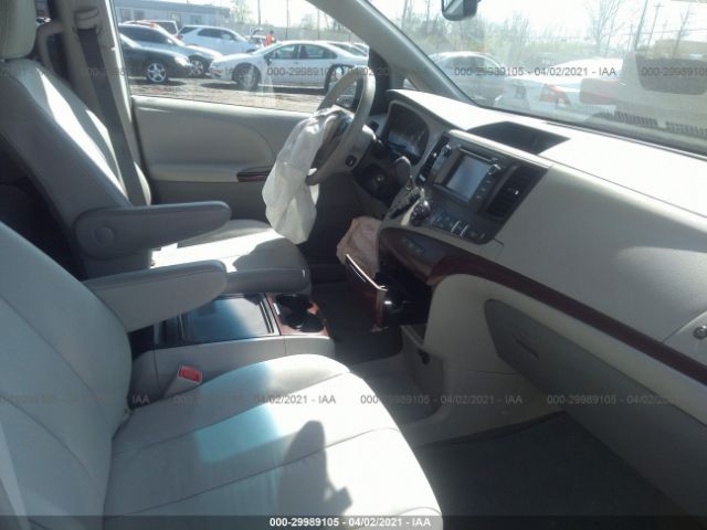 Photo 4 VIN: 5TDYK3DC4DS401573 - TOYOTA SIENNA 