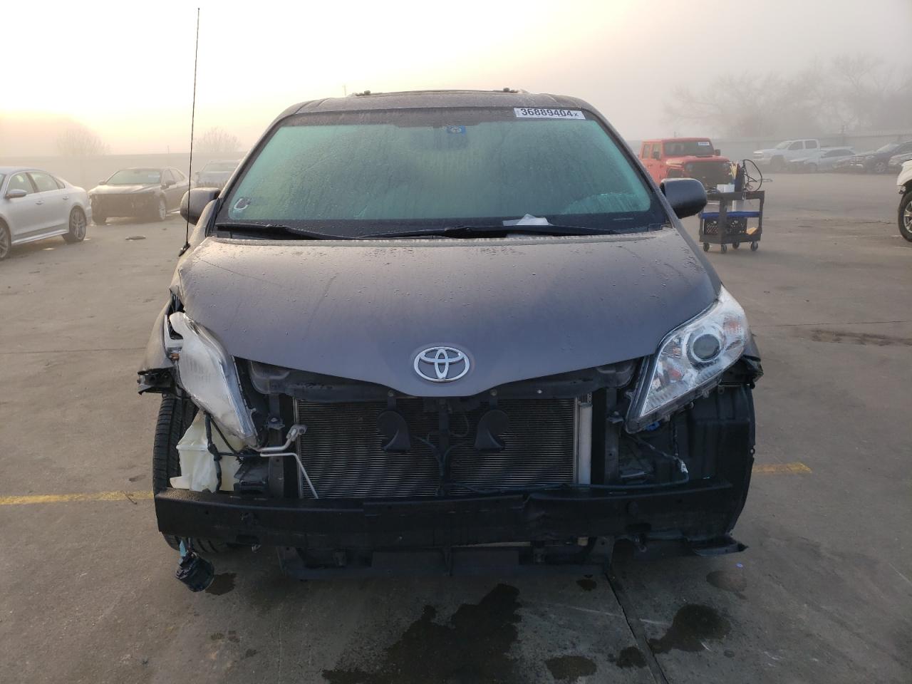 Photo 4 VIN: 5TDYK3DC4ES425504 - TOYOTA SIENNA 