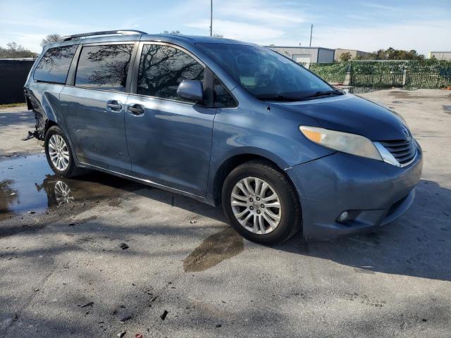 Photo 3 VIN: 5TDYK3DC4ES445784 - TOYOTA SIENNA XLE 