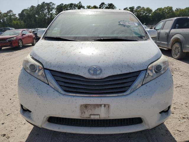 Photo 4 VIN: 5TDYK3DC4ES465419 - TOYOTA SIENNA XLE 