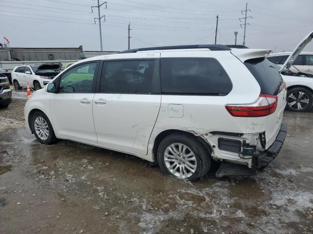 Photo 1 VIN: 5TDYK3DC4FS527323 - TOYOTA SIENNA XLE 