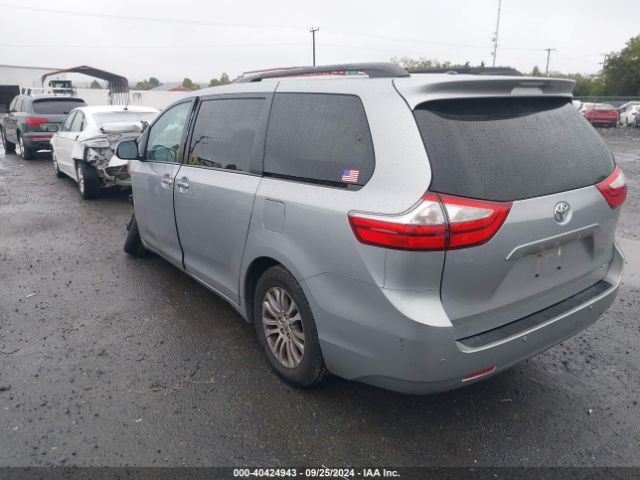 Photo 2 VIN: 5TDYK3DC4FS543439 - TOYOTA SIENNA 