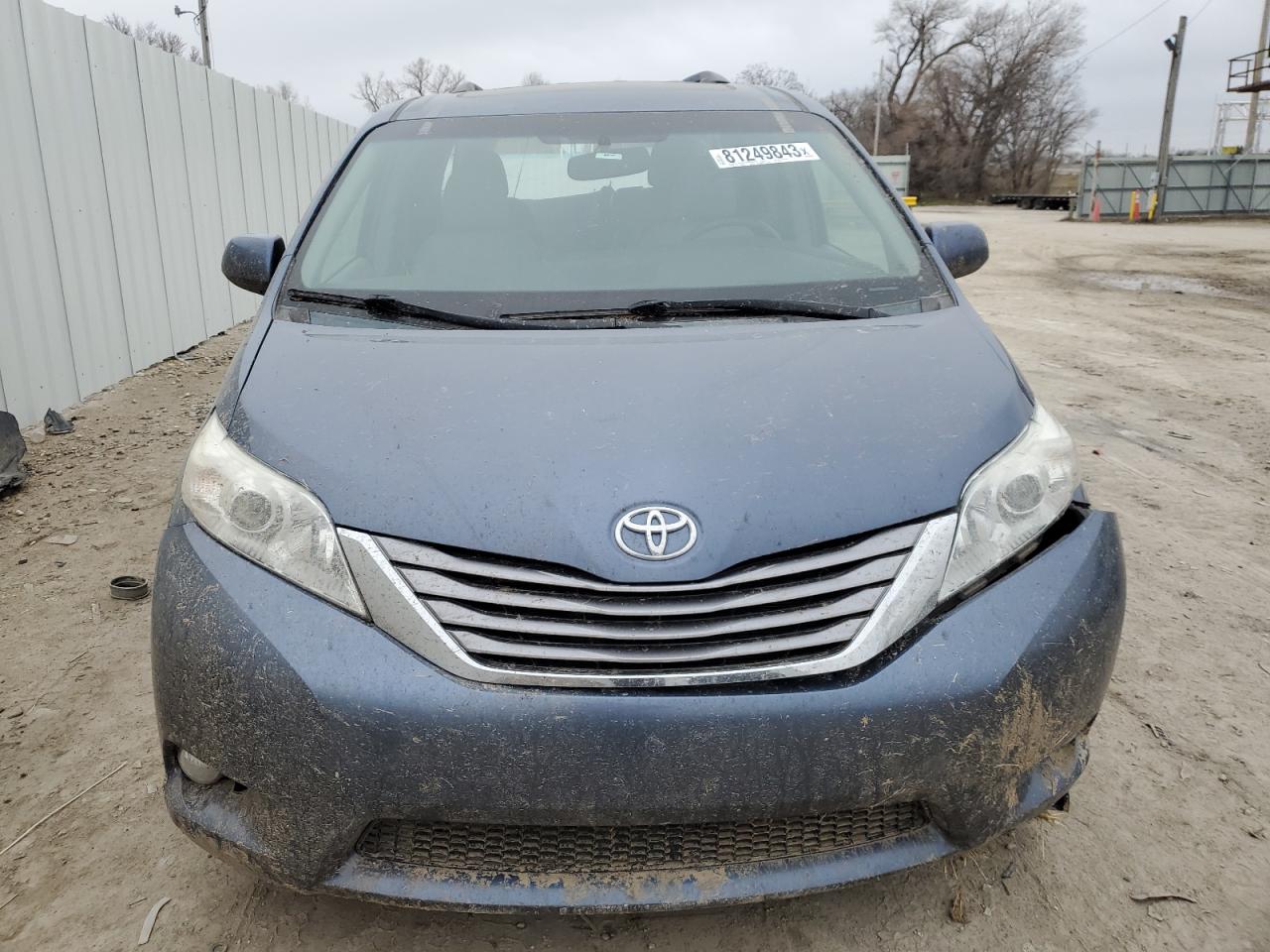 Photo 4 VIN: 5TDYK3DC4FS579969 - TOYOTA SIENNA 