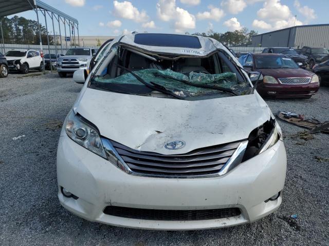 Photo 4 VIN: 5TDYK3DC4FS601646 - TOYOTA SIENNA XLE 