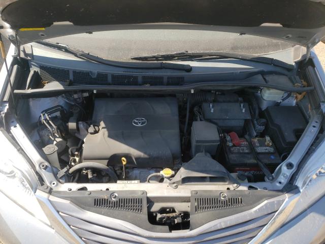 Photo 6 VIN: 5TDYK3DC4FS605227 - TOYOTA SIENNA XLE 