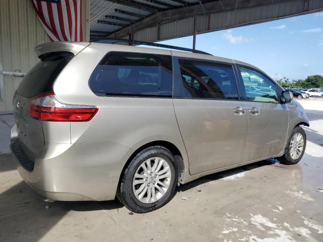 Photo 2 VIN: 5TDYK3DC4FS630628 - TOYOTA SIENNA XLE 