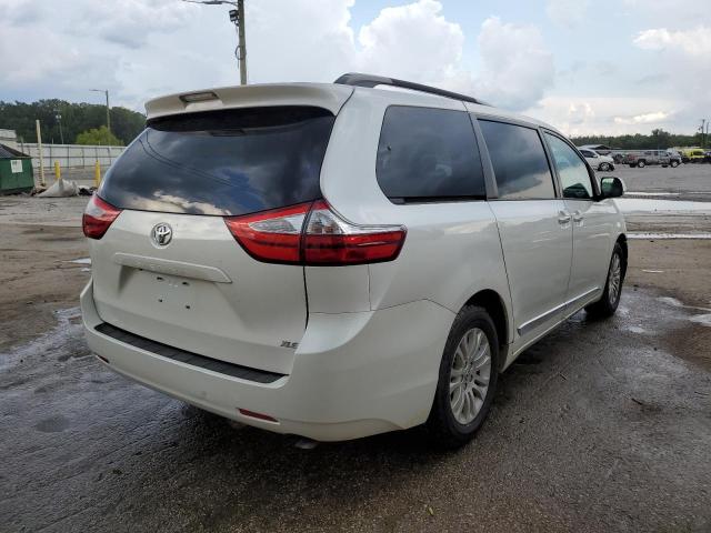 Photo 2 VIN: 5TDYK3DC4FS659417 - TOYOTA SIENNA XLE 