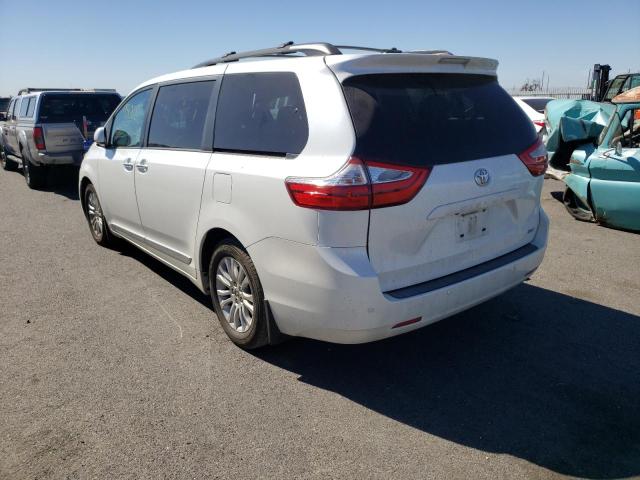 Photo 2 VIN: 5TDYK3DC4FS667887 - TOYOTA SIENNA XLE 