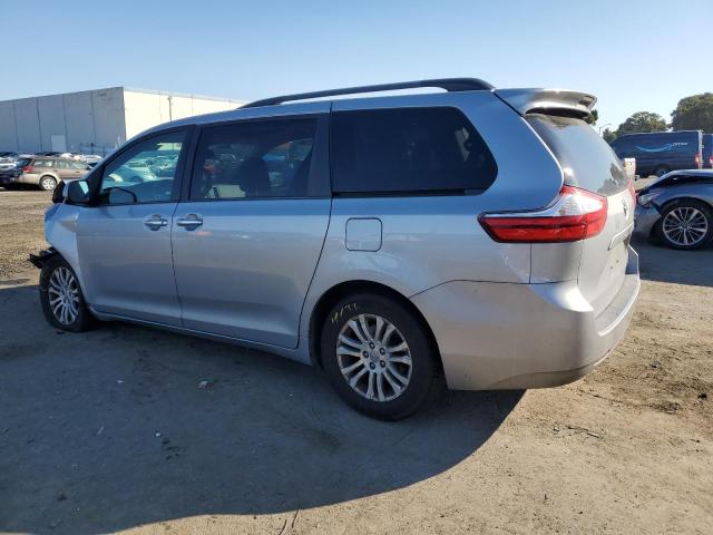 Photo 1 VIN: 5TDYK3DC4GS705684 - TOYOTA SIENNA XLE 