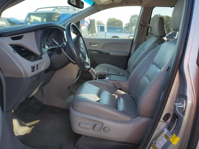 Photo 6 VIN: 5TDYK3DC4GS705684 - TOYOTA SIENNA XLE 