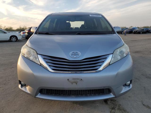 Photo 4 VIN: 5TDYK3DC4GS712747 - TOYOTA SIENNA XLE 