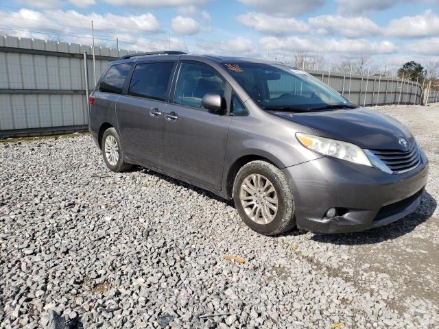 Photo 3 VIN: 5TDYK3DC4GS744310 - TOYOTA SIENNA XLE 