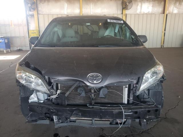 Photo 4 VIN: 5TDYK3DC4GS746509 - TOYOTA SIENNA XLE 