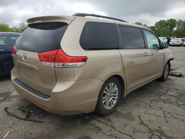 Photo 2 VIN: 5TDYK3DC5BS018223 - TOYOTA SIENNA XLE 