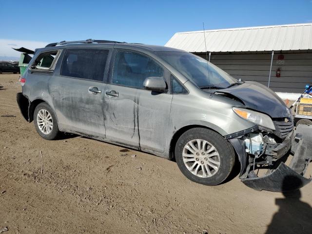 Photo 3 VIN: 5TDYK3DC5BS025804 - TOYOTA SIENNA XLE 