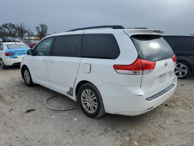 Photo 1 VIN: 5TDYK3DC5BS036978 - TOYOTA SIENNA XLE 