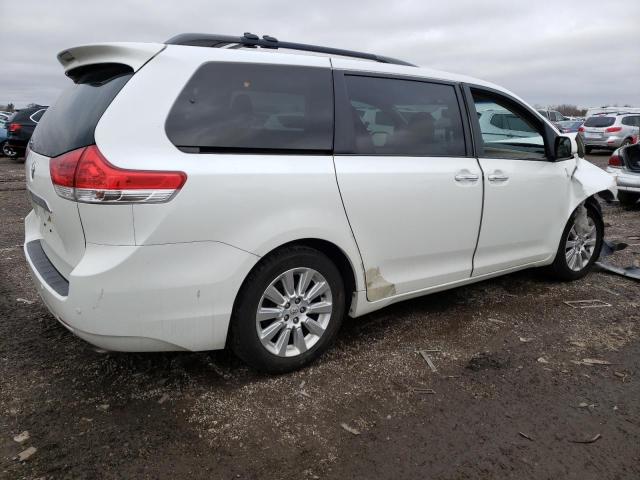 Photo 2 VIN: 5TDYK3DC5BS043493 - TOYOTA SIENNA XLE 