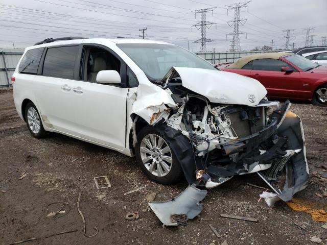 Photo 3 VIN: 5TDYK3DC5BS043493 - TOYOTA SIENNA XLE 