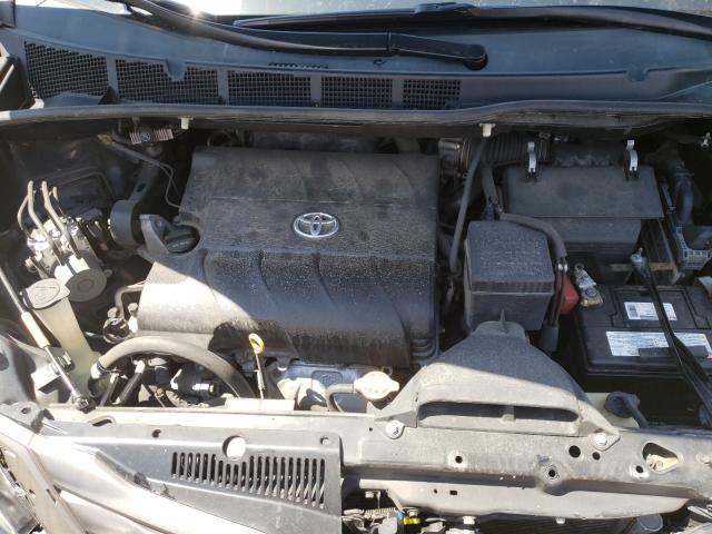 Photo 6 VIN: 5TDYK3DC5BS070015 - TOYOTA SIENNA XLE 