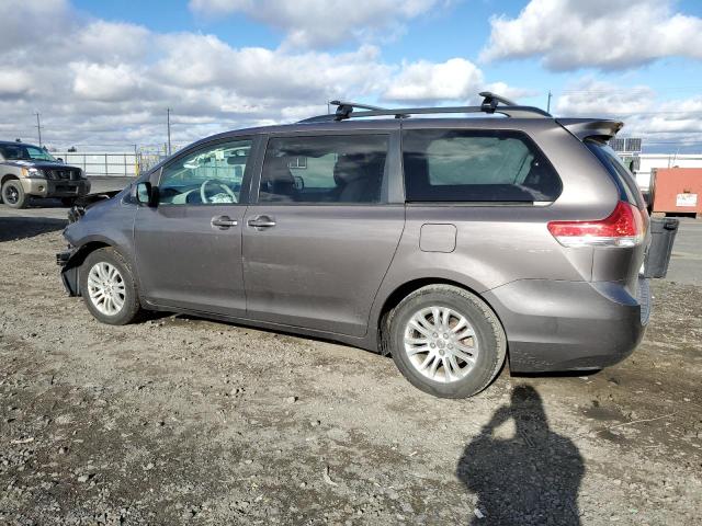 Photo 1 VIN: 5TDYK3DC5BS091320 - TOYOTA SIENNA XLE 