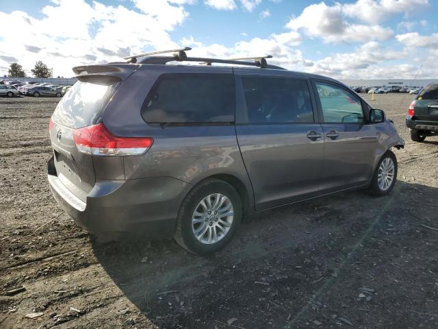 Photo 2 VIN: 5TDYK3DC5BS091320 - TOYOTA SIENNA XLE 