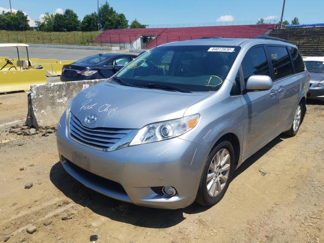 Photo 1 VIN: 5TDYK3DC5BS093598 - TOYOTA SIENNA XLE 