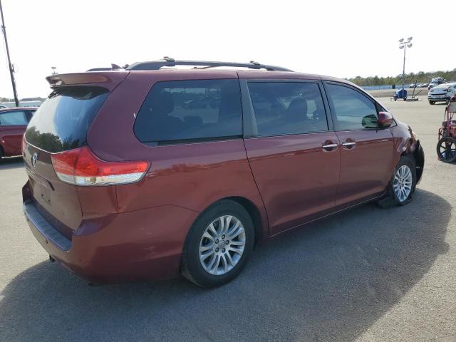 Photo 2 VIN: 5TDYK3DC5BS101067 - TOYOTA SIENNA XLE 