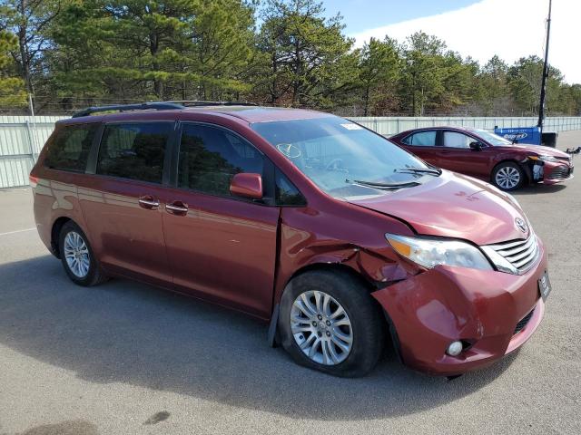 Photo 3 VIN: 5TDYK3DC5BS101067 - TOYOTA SIENNA XLE 