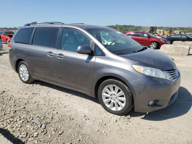 Photo 3 VIN: 5TDYK3DC5BS108665 - TOYOTA SIENNA XLE 