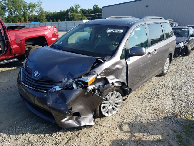 Photo 1 VIN: 5TDYK3DC5BS115616 - TOYOTA SIENNA XLE 